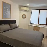 Lazzuro 7 Burgas