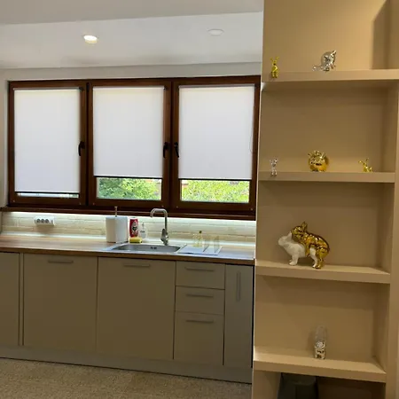 Apartment Lazzuro 7 Burgas