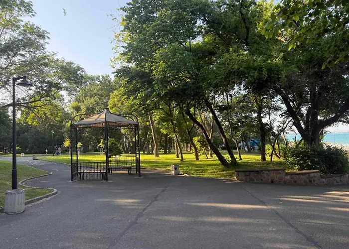 Lazzuro 7 Apartament